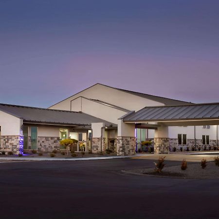 Baymont Inn & Suites Shawnee Eksteriør billede