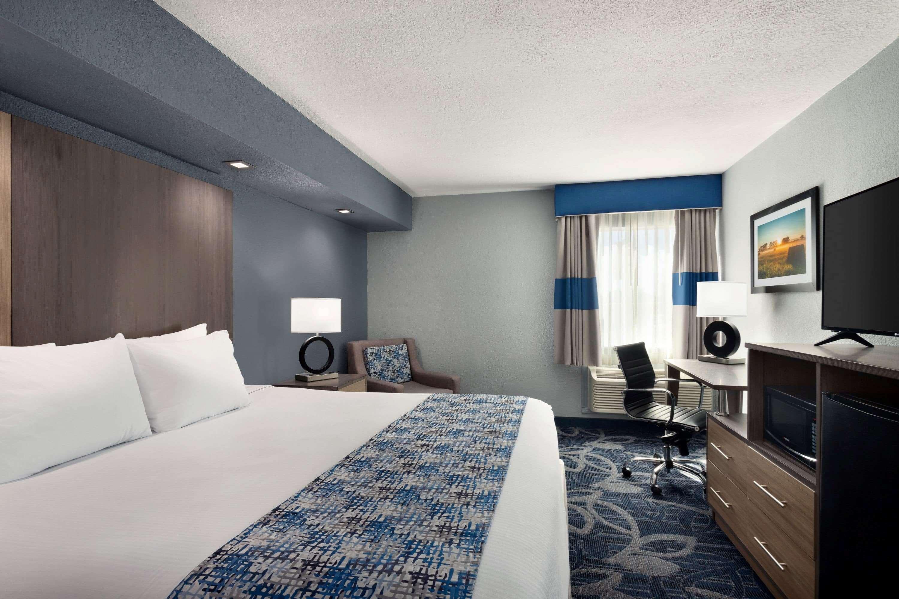 Baymont Inn & Suites Shawnee Eksteriør billede