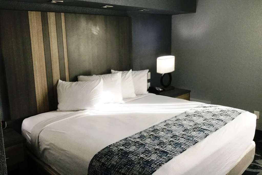 Baymont Inn & Suites Shawnee Værelse billede